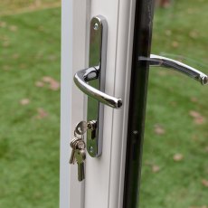 8x9 Forest Xtend 2.5+ Insulated Garden Office - close up on internal door handle