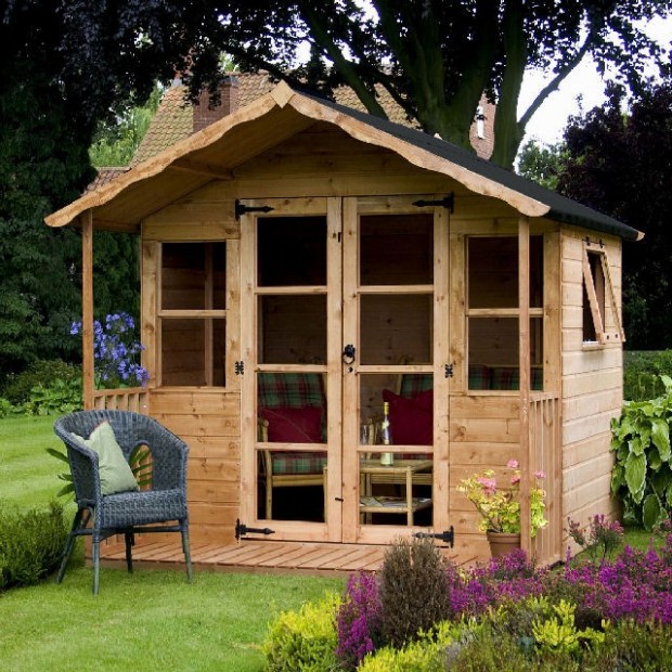 A Traditional Or Contemporary Summerhouse? It’s Your Choice