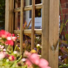 Grange Granville Garden Arch - close up of the side trellis