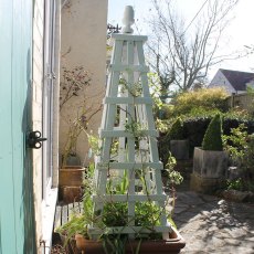 Thorndown Wood Paint - Zinc Grey - Painted on an obelisk