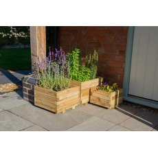 Forest Kendal Square Planter - Set of three - In situ