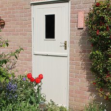 Thorndown Wood Paint 2.5 Litres - Doulting Stone - Painted on door