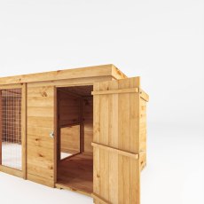 12 x 4 Mercia Shiplap Berkshire Dog Kennel & Run - isolated kennel view