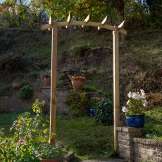 Forest Hanbury Dome Top Arch - in situ