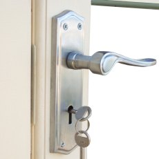10Gx10 Shire Crinan Log Cabin (19mm Logs) - mortice lock