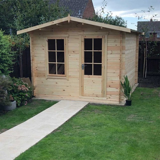 Shire Bucknells Log Cabin