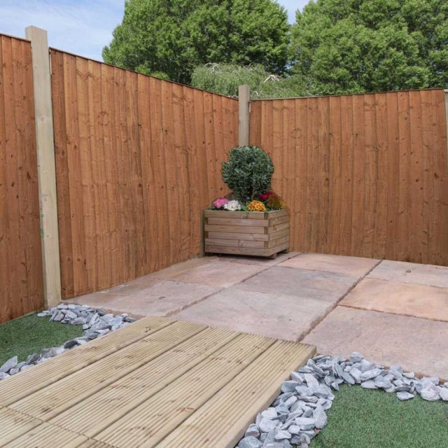 4ft High Vertical Feather Edge Flat Top Fencing - Pressure Treated - decorated