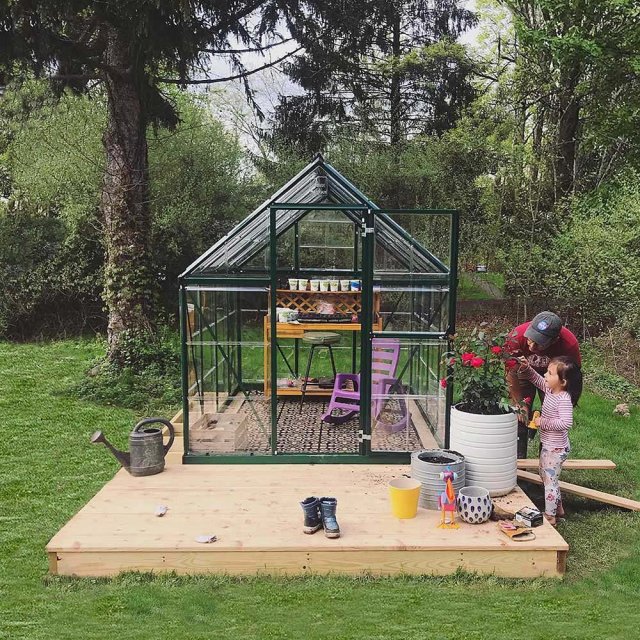 6 x 8 Palram Hybrid Greenhouse in Green