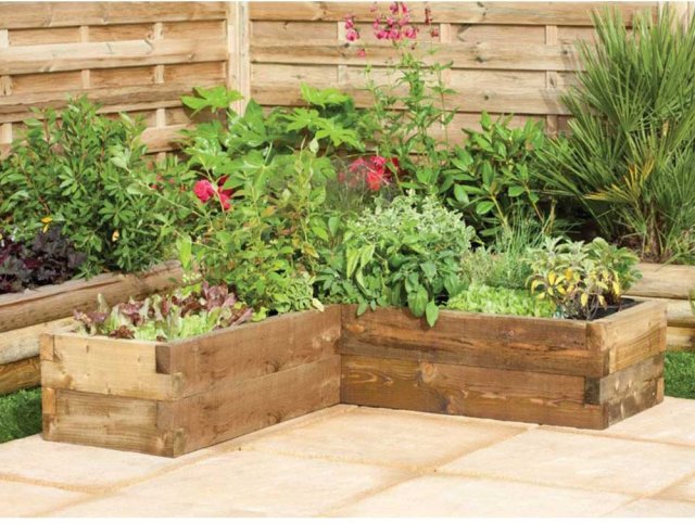 Forest Caledonian Corner Raised Bed