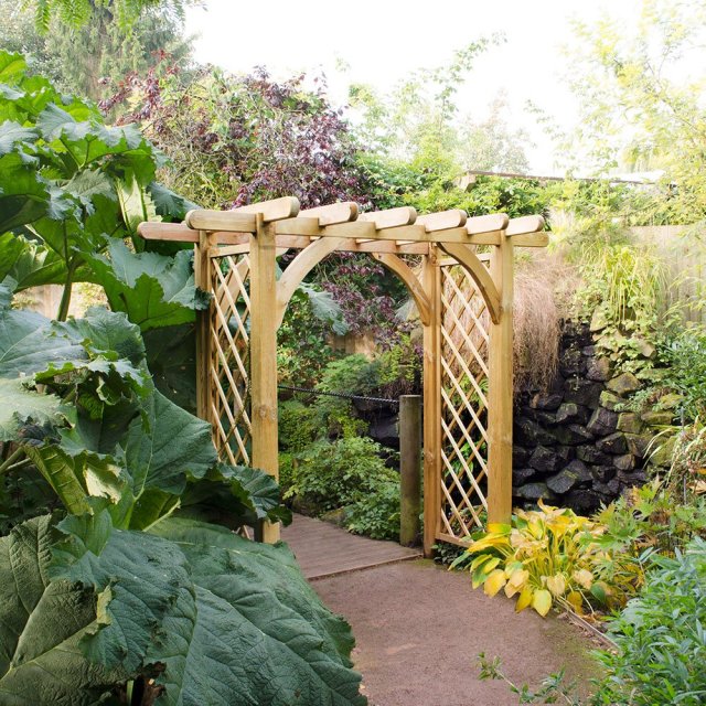 Forest Ultima Pergola Arch - Large insitu