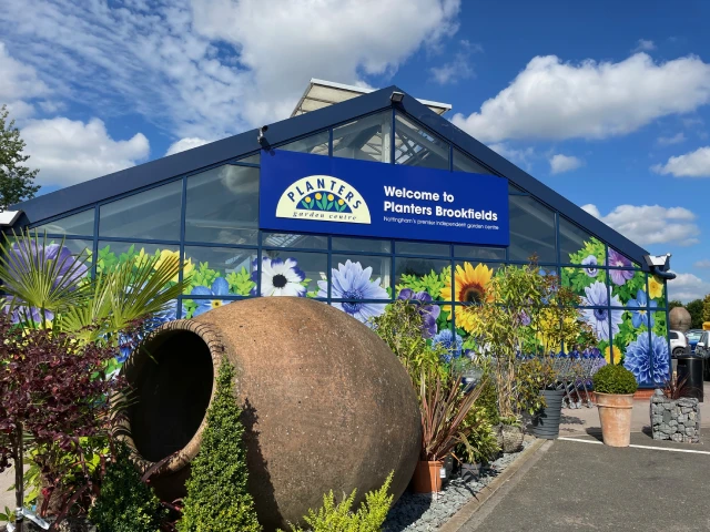 Planters Front